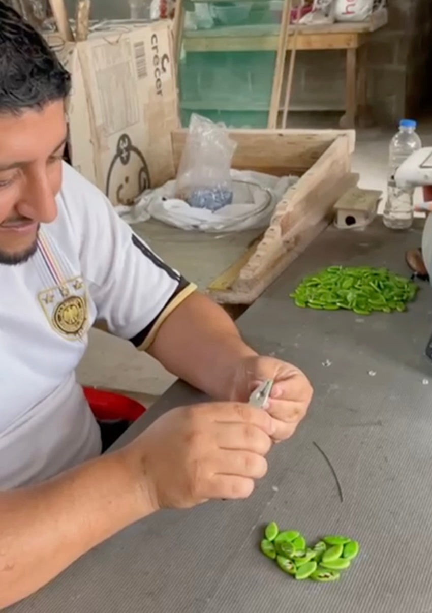Load video: Artisan craft and skill with tagua